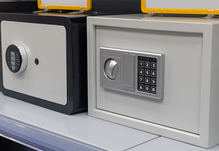 pengeskabe med kode priser